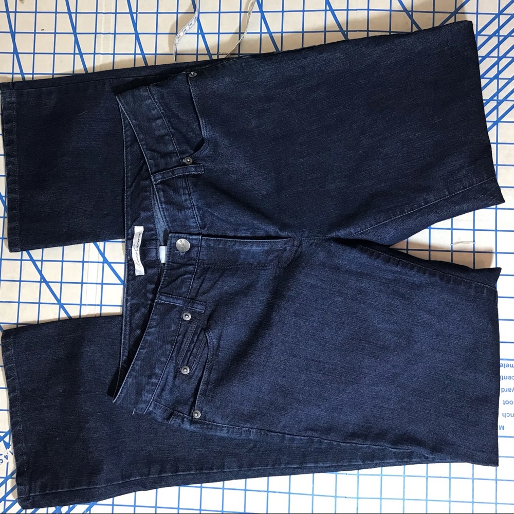 EUC dark blue/black sz 4 Kenneth Cole denim jeans